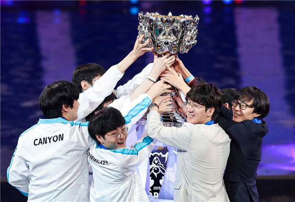 B1ad3 关于 NAVI 在 IEM Rio 2024 的胜利：“绝对的电影！”