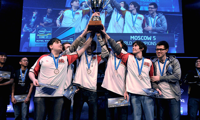 Falcons 以绝对优势击败 Mouz ，晋级 IEM Melbourne 2025 的总决赛