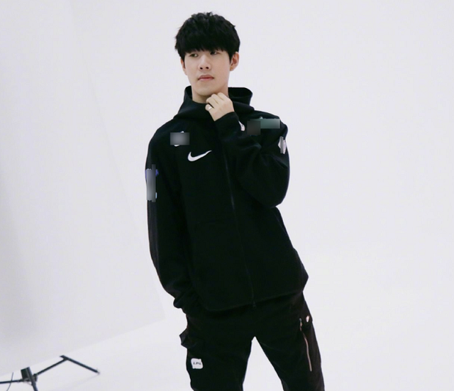 电竞比分网：2020KPL秋季赛，南京Hero久竞爆冷 0：3 不敌VG